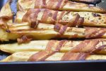 Bagte rodfrugter med bacon - pastinak i ovn