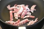 Pastinakker på panden med bacon - opskrift