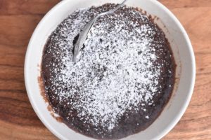 Brownie i kop - nem chokoladekage på 1 minut