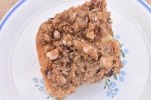 Drømmekage med nødder i toppingen - opskrift 