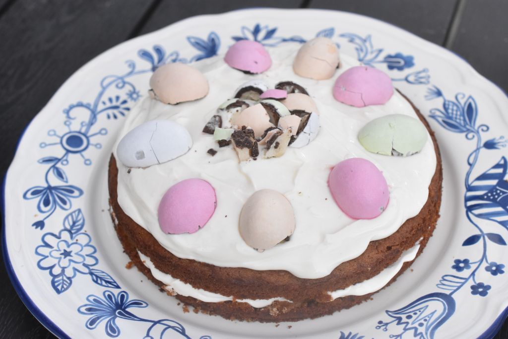 Påskekage - gulerodskage med ostecreme