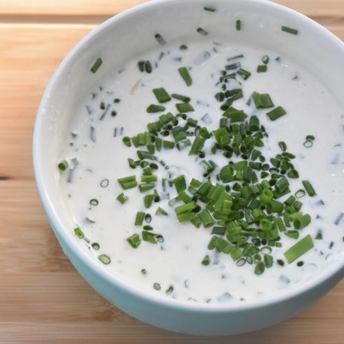 Purløgsdressing - nem opskrift til laks og salat