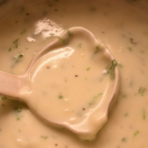 Persillesovs - opskrift på sovs med persille