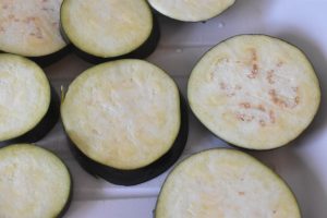 Grillet aubergine - nem opskrift på tilbehør