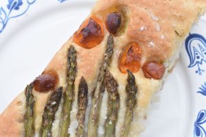 DSC_2235 • nogetiovnen.dk Foccacia med asparges - nemt madbrød