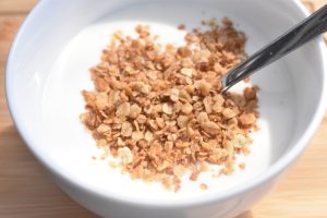 Ristede havregryn til koldskål og æblekage