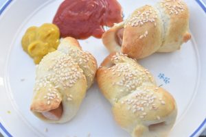 DSC_2330 • nogetiovnen.dk Luftige pølsehorn - nemme &, bløde - opskrift