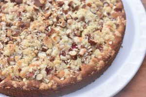 Rabarberkage med crumble - nem opskrift 