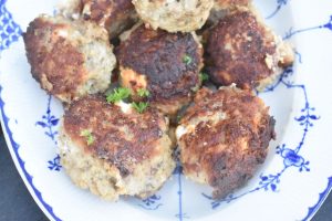 DSC_2417 • nogetiovnen.dk Græske frikadeller med feta - nem opskrift