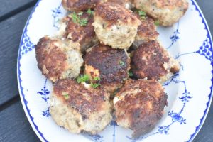 Græske frikadeller med feta - nem opskrift