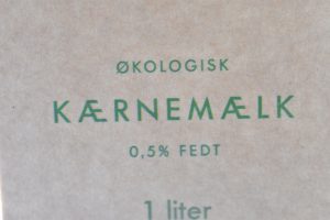 Kærnemælkshorn med rabarber - rabarberhorn