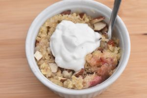 Rabarbercrumble i kop - nem rabarber kage