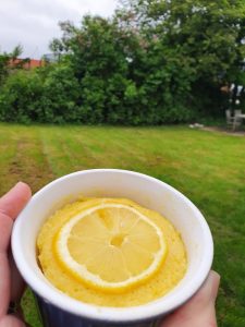 Kage i kop med citron - citronkage i mikroovn