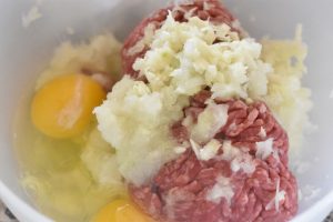 Oksefrikadeller - krydrede oksekødsfrikadeller 