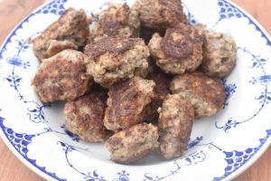 Oksefrikadeller - krydrede oksekødsfrikadeller 