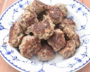 Oksefrikadeller - krydrede oksekødsfrikadeller
