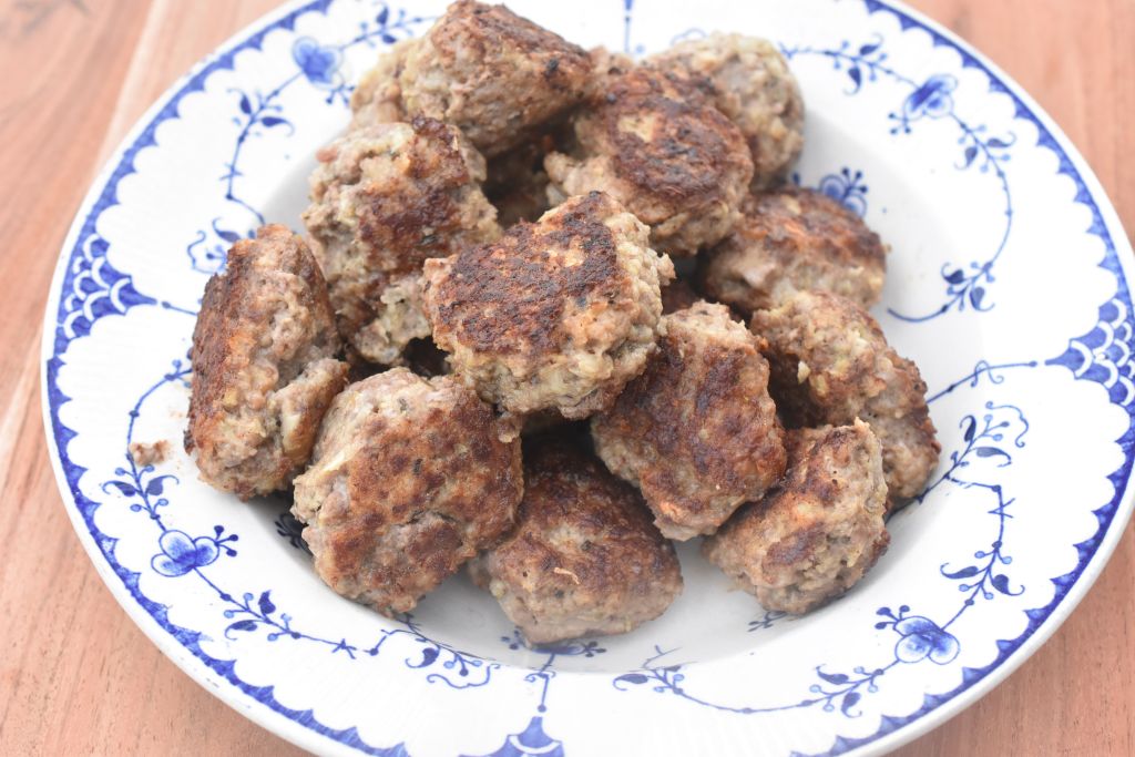 Oksefrikadeller - krydrede oksekødsfrikadeller
