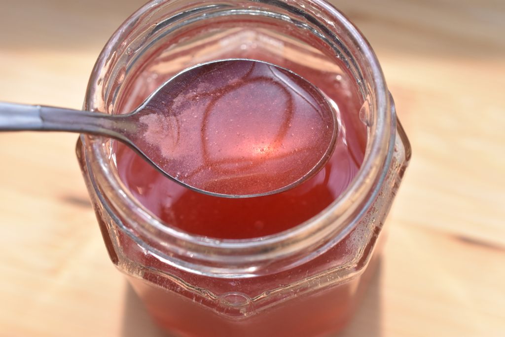 Rabarbersirup opskrift - sirup med rabarber