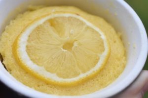 Kage i kop med citron - citronkage i mikroovn