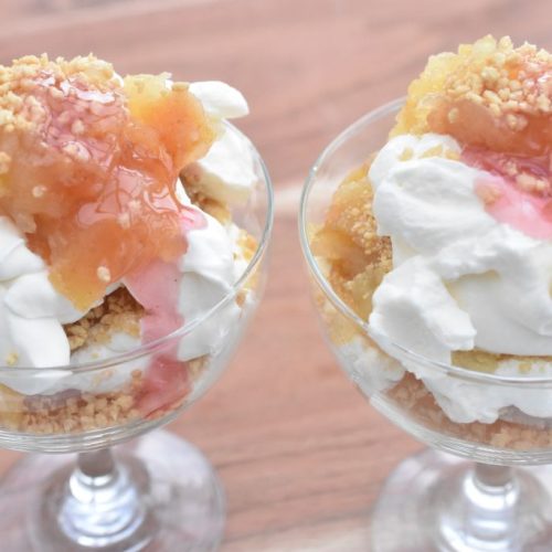 Gammeldags æblekage i glas - nem dessert