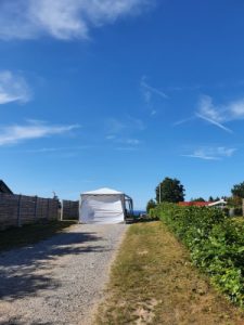 Sommer vejfest i sommerhuset med mad udefra