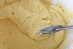 Små mazarinkager med marcipan og Nutella