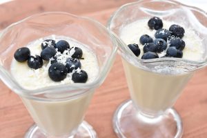 Hyldeblomst panna cotta - nem dessert opskrift