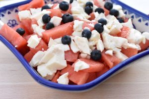 Salat med vandmelon - melonsalat med mozzarella og blåbær 