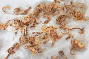 Hjemmelavede ristede løg - nem opskrift