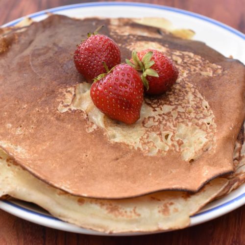 Hyldeblomst pandekager med hyldeblomstsaft