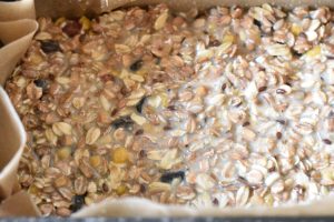 Hjemmelavet müslibar med kondenseret mælk