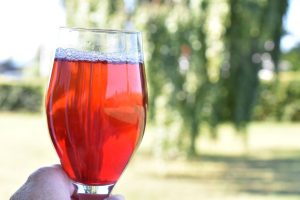 Jordbærsaft opskrift - nem hjemmelavet saft