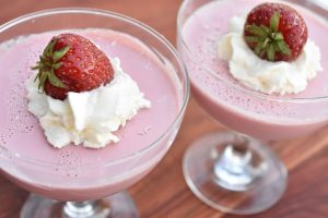 Jordbær panna cotta - nem fløde dessert