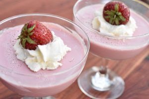 Jordbær panna cotta - nem fløde dessert