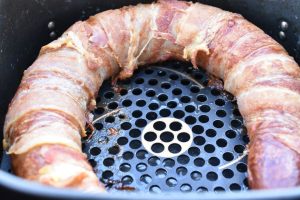 Medister med bacon i ovn ell. airfryer