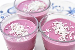 Brombær panna cotta - nem dessert opskrift