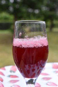 Brombærsaft - opskrift på saft med brombær