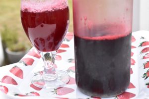 Brombærsaft - opskrift på saft med brombær
