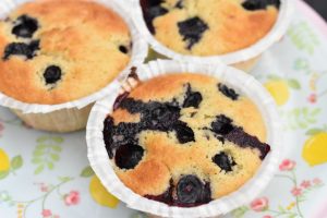 Citronmuffins med blåbær - nem opskrift