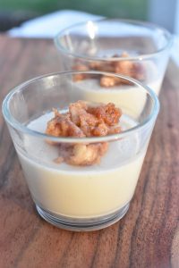 Kanel panna cotta med karamelliserede æbler