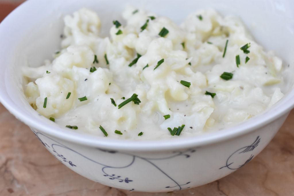 Stuvet blomkål med mælk eller fløde - opskrift