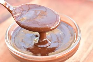 Pære belle helene med chokoladesauce - nem