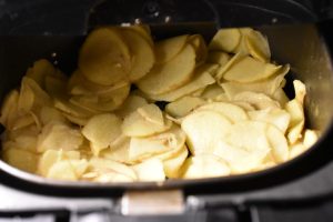Chips i airfryer - hjemmelavede kartoffelchips