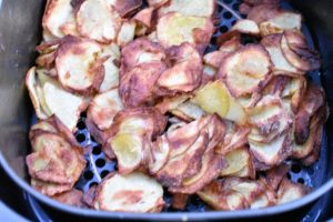 Chips i airfryer - hjemmelavede kartoffelchips