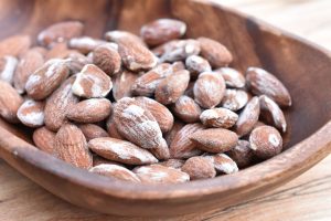 Saltmandler i airfryer - nemme saltede mandler