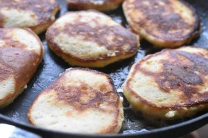 DSC_0514 • nogetiovnen.dk Risalamande klatkager - opskrift på risklatter