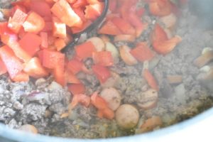 One pot pasta med kødsovs - nem opskrift