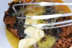 Dumle kage opskrift - brownie med karamel