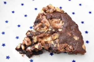 DSC_2060 • nogetiovnen.dk Dumle kage opskrift - brownie med karamel