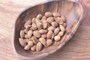 Saltede mandler med røget paprika - opskrift